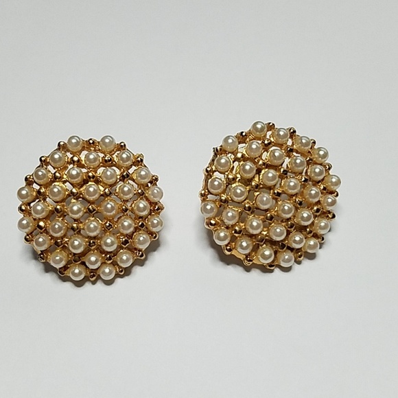 Vintage Jewelry Vintage Gold Tone Sead Pearls Stud Earrings Poshmark
